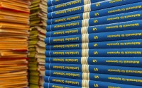 炒币vs股票，哪个更难赚钱？藏在门槛、波动与规则里的真相