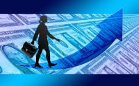 在中币网买入ETH后，5种赚钱路径及风险提示