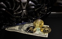 比特币最赚钱的年份是哪年？拆解历史上的财富神话
